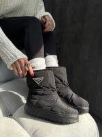 نیم بوت کاپشنی PRADA کد 140337 - تصویر 9