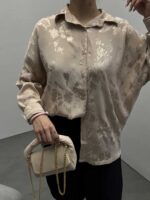 شومیز ساتن طرحدار کد 220278 - تصویر 3
