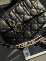 کیف DIOR پلاک دار کد 280273 - تصویر 4
