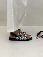 صندل سگک دار ZEBRA کد 140722 - تصویر 2