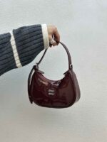 کیف هلالی MIU MIU کد 280427 - تصویر 6