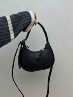 کیف هلالی MIU MIU کد 280427 - تصویر 18