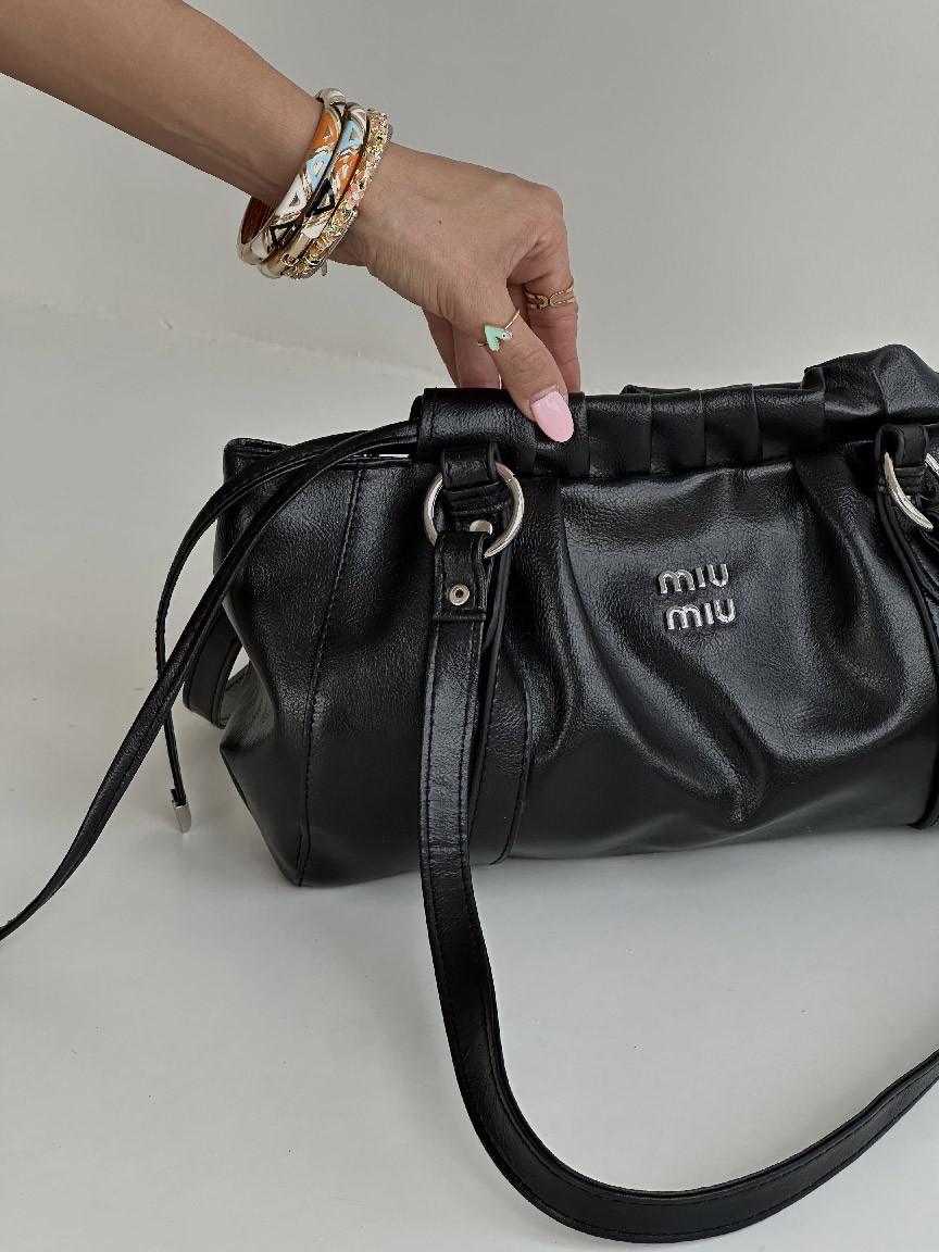 IMG_9051 کیف بنددار MIU MIU کد 280442 - تصویر 1