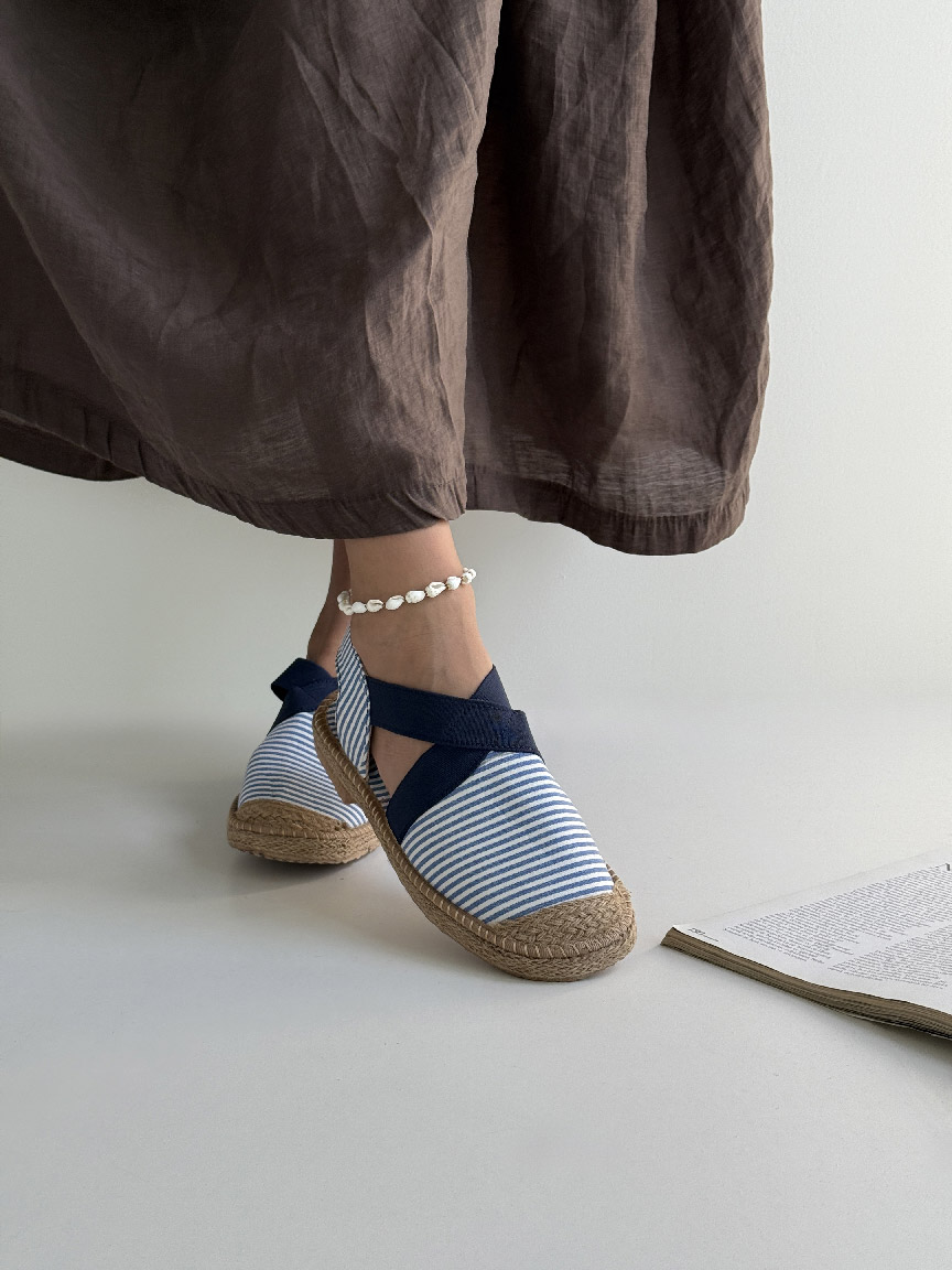IMG_3644 صندل طرحدار پشت بند کد 141065 - تصویر 1