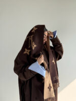 شال LV کد 310676 - تصویر 3