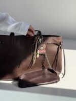 کیف دستی چارم بگ کد 280497 - تصویر 12