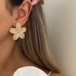 گوشواره گلی مینا کاری کد 310812